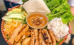 Cô Nô - địa chỉ ăn nem nướng Nha Trang bình dân, hấp dẫn