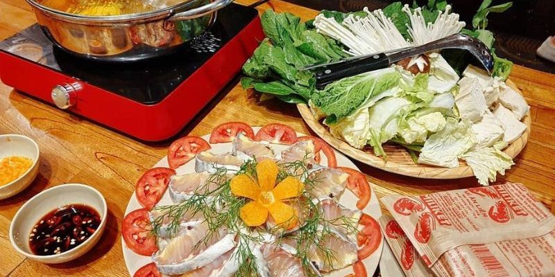 Lẩu cá tầm là món ngon Măng Đen khiến nhiều du khách say mê