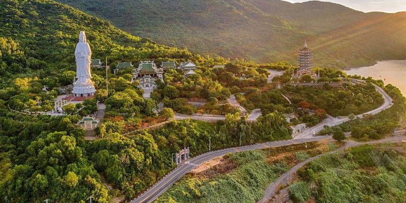 Vẻ đẹp của chùa Linh Ứng tại Đà Nẵng