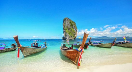 Phuket biển xanh đẹp quanh năm