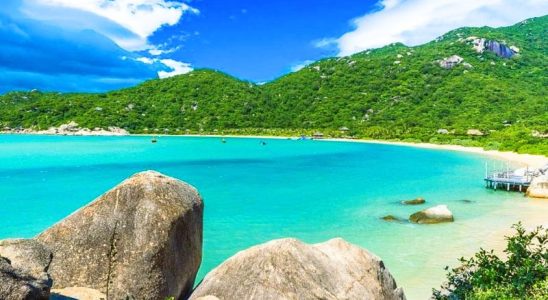 Vẻ đẹp lãng mạn giữa biển trời Ninh Vân